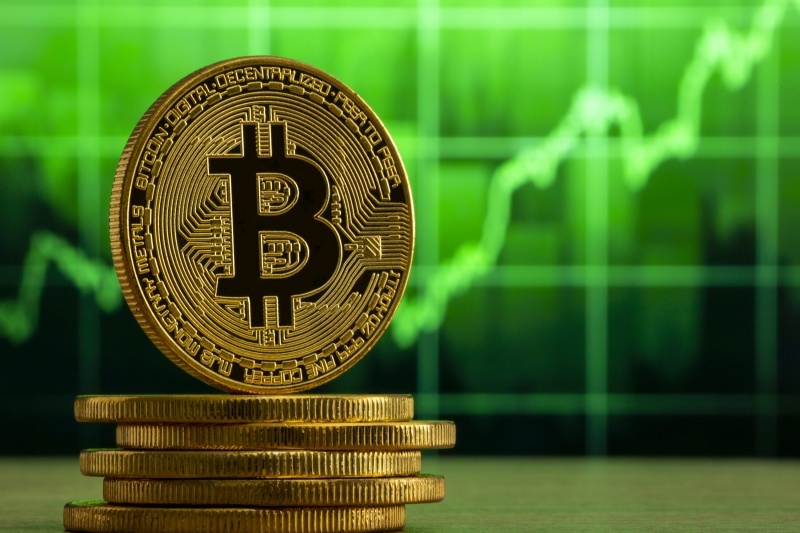 Thị trường hòa trong sắc xanh khi Bitcoin vượt ngưỡng 40.000 USD